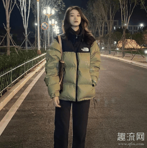 选择美版是觉得chaopai.com潮牌汇店充绒量大会更暖和（北面羽绒服哪里买便宜 买北面羽绒服去哪个APP买）