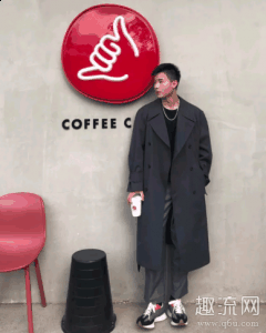 看起来不经意间的潮牌资讯小点缀高级感就来了（优衣库怎么穿出高级感 高级感优衣库穿搭攻略）