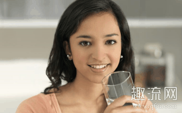 催吐管子怎么吸出来食物 催吐管会影响生育吗