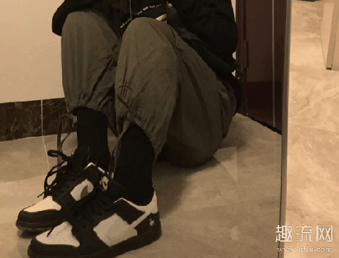 dunk熊猫鸽子搭配什么裤子袜子好看 dunk熊猫鸽子上脚穿搭图