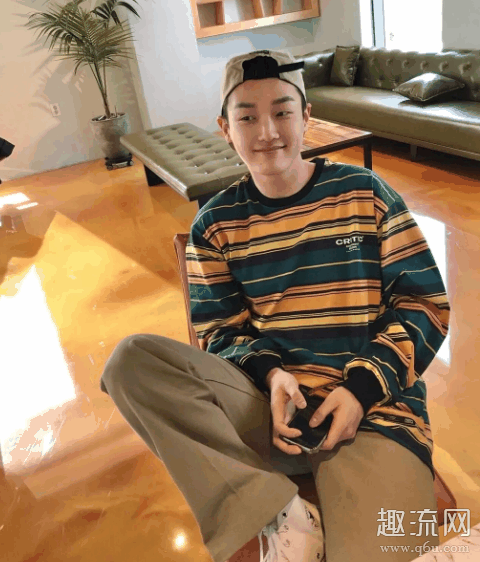 男生干净清爽穿搭技巧 男生怎么样看上去清爽