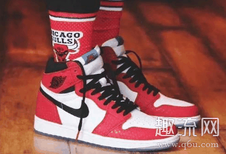 大家更加喜潮牌资讯欢九孔AJ（九孔AJ和八孔AJ一样吗 九孔AJ和八孔AJ的区别）