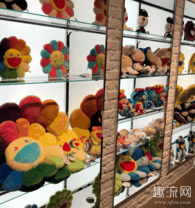 受到了很多潮牌汇潮牌网店明星的喜爱（村上隆太阳花日本可以买的到吗 村上隆太阳花日本店地址）