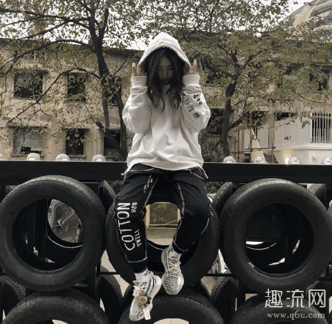 村上隆太阳花为什么火 村上隆太阳花表达什么