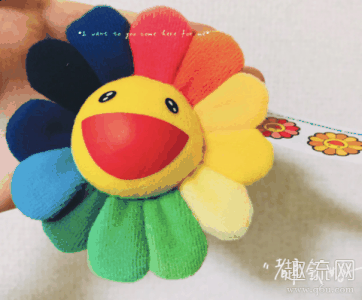  太阳花别针是什么牌子潮牌商城 太阳花别针不是一个牌子（太阳花别针是什么牌子 村上隆太阳花别针怎么扣）