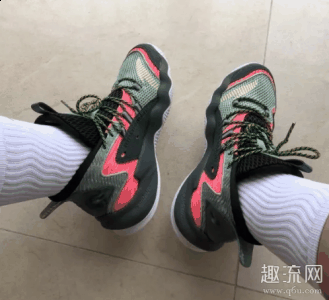 不少小伙伴们的潮牌商城第一反应就是耐克（要疯4狂潮2优缺点 要疯4狂潮2鞋带怎么系）