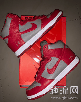 dunk灰红开箱测评 dunk灰红偏码吗