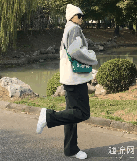 黑色灯芯绒阔腿裤搭配图片 灯芯绒裤子哪个颜色好看