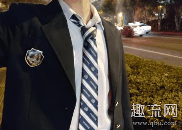 另外格裤有潮牌品牌很多好看的（DK制服女生可以穿吗 女生穿DK制服是什么样的）