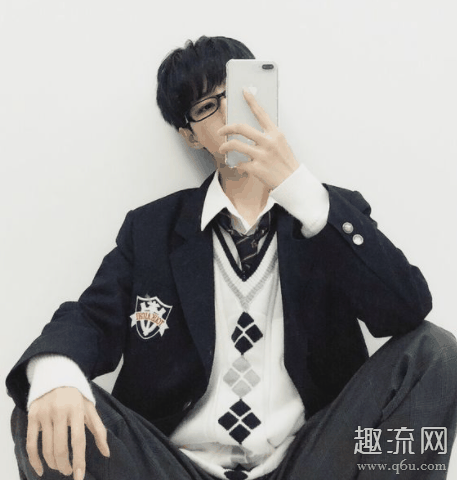 DK制服女生可以穿吗 女生穿DK制服是什么样的