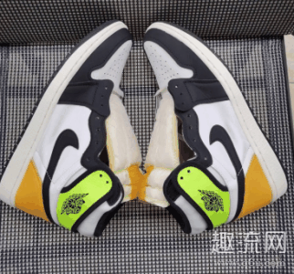 AJ1黑黄橘脚趾开箱测潮牌品牌评 AJ1黑黄橘值得入手吗（AJ1黑黄橘脚趾开箱测评 AJ1黑黄橘值得入手吗）