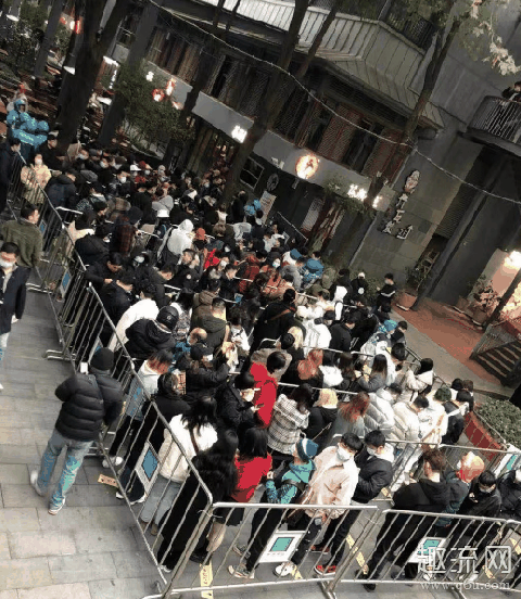 武汉茶颜悦色有几家店详细地址 武汉茶颜悦色营业时间