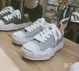 很容易出现这潮牌汇潮牌网店些问题的哈（mmy溶解鞋正品价格 mihara溶解鞋磨脚怎么办）