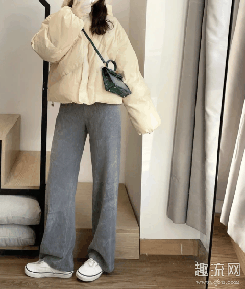 女灯芯绒裤子搭配 建不建议买灯芯绒裤子衣服