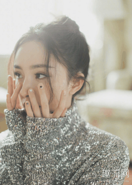 杨幂钻石口罩是什么牌子 杨幂钻石口罩多少钱