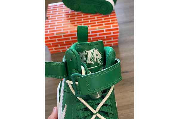 Off-White x 耐克联名 AF1“潮牌信息Pine Green”配色鞋款抢先预览（Off-White x 耐克联名 AF1“Pine Green”配色鞋款抢先预览）