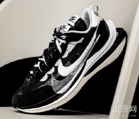 sacai x Nike VaporWaffle黑白配色开箱测评 sacai x Nike VaporWaffle偏码吗