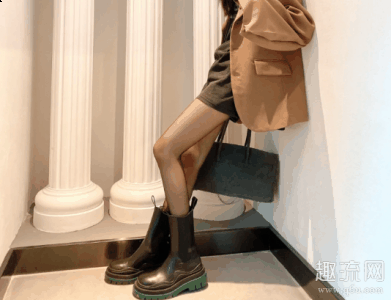绿底马丁靴是什么牌子 绿底马丁靴原版多少钱