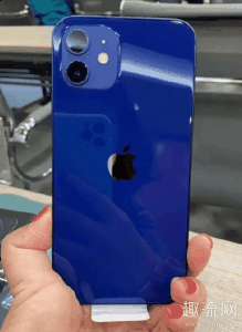 白色是第潮牌商城一选择（iphone12蓝色被吐槽实拍图不好看 iphone12蓝色和白色哪个好）