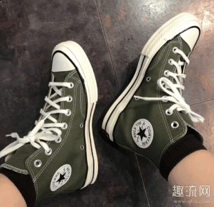 那么匡威双十一到底是当天买划算还是预售划算潮牌商城呢？有哪些值得入手的鞋款呢？下面就和趣流网的小编一起来看看（匡威双十一打折卖多少钱 匡威双十一预售和当天哪个便宜）