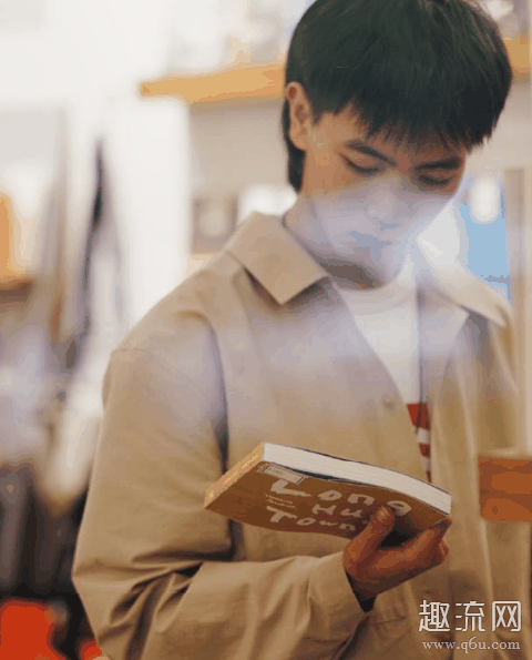 男生初秋服装搭配图片 秋天男生穿什么鞋子