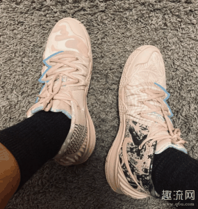 耐磨性有潮牌汇潮牌网店待考验的（欧文s2和字母哥2哪个好 欧文s2水泥地耐磨吗）