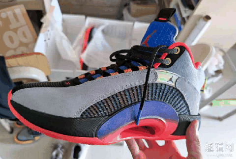 AJ35顶足弓吗 AJ35卡跟腱吗
