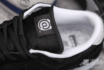 喜欢的小伙伴近期可要多加关注啦！ Medicom Toy x Nike SB Dunk Low “BE@RBRICK” 货号：CZ5127潮牌信息-001 发售日期：8 月 22 日 dunk sb积木熊配色值得入手吗 还是挺值得入手的！今年耐的 dunk 系列发售的每款配色似乎都很受欢迎（王一博上脚dunk sb积木熊配色,全家族尺码即将与本月登场!）