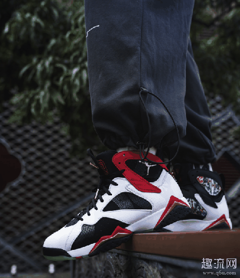 AJ7紫禁之巅上脚街拍图赏析 AJ7中国限定实物细节评测