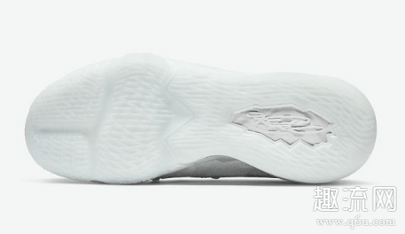 LBJ17 low纯白开箱测评 LBJ17 low偏码吗