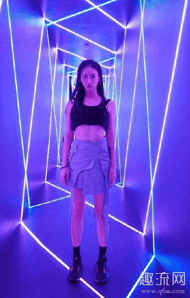 x9000l4脚感测评 阿迪x9000l4怎么搭衣服