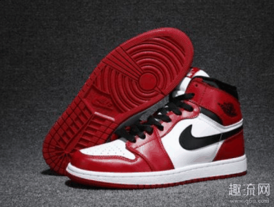 小编刚巧有潮牌资讯一个好办法（AJ1里面窄吗 AJ1夹脚怎么撑两边）