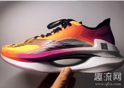 李宁绝影开箱测评 李宁绝影碳板跑鞋优缺点有哪些