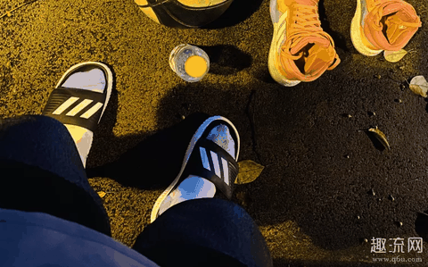 bounce拖鞋沾水发臭吹干即可解决 bounce拖鞋和态极拖鞋哪个脚感好