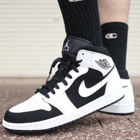 AJ1夏天穿是不是很热 AJ1夏天穿捂脚会不会导致脚气