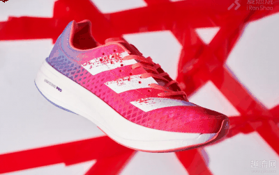  Adios pro 和 Adizero pro区别是什么潮牌资讯 区别最明显的其实小编开头就说了一个薄碳板（阿迪达斯adizero adios Pro开箱测评 Adios pro 和 Adizero pro区别是什么）