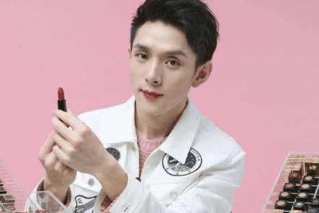 杨幂李佳琪首次同台直播互怼是怎么回事 李佳琪为什么向杨幂道歉