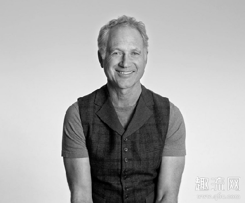 aj设计师是谁 tinker hatfield设计的鞋款有哪些