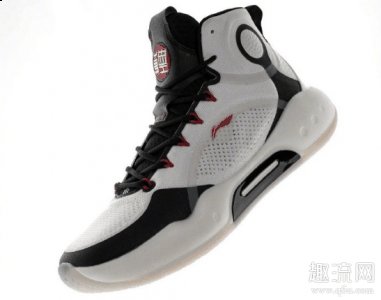 这两款球鞋潮牌品牌都可以选择（驭帅14和闪电2020哪个好 驭帅14和闪电2020实战对比测评）