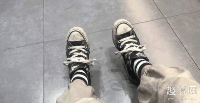 而不是鞋子潮牌信息破了就换（vans和匡威是不是越脏越好看？这都是不想刷鞋的借口！）