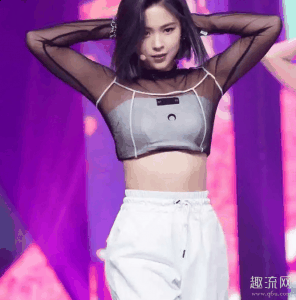 运动内衣潮流穿搭秘诀潮牌汇潮牌网解锁 运动内衣怎么脱图解（运动内衣潮流穿搭秘诀解锁 运动内衣怎么脱图解）