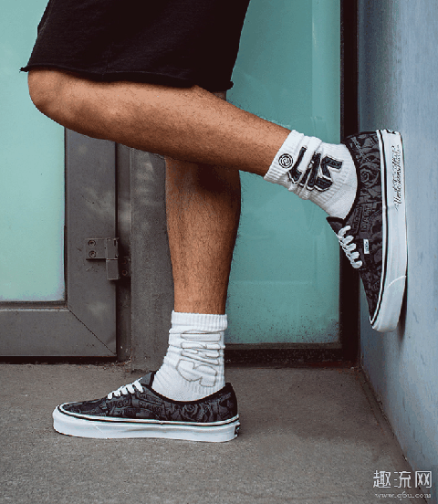 vans 全新三方联名鞋款开箱上脚测评,明晚登记你准备好了吗?