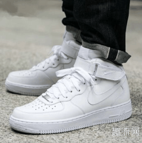 为什么说AJ1是空军一号的儿子 空军一号和AJ1是什么关系