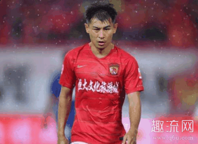 球迷们对他的思念又因潮牌汇潮牌网为联赛的延期而进一步累加（恒大应该开除于汉超吗 于汉超为什么改车牌）