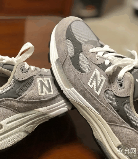 New Balance 993复刻元祖灰开箱 New Balance 993和990哪个好