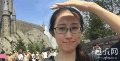 妈妈对不起你！对不起！对不起！” 江歌案刘鑫做潮牌品牌了什么 在江歌母亲起诉杀害自己女儿的凶手陈世峰需要刘鑫作证的时候（江歌母亲起诉刘鑫案是怎么回事 江歌案刘鑫做了什么）