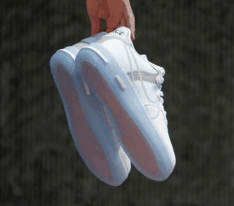 FORCE这几个字母潮牌汇潮牌网店还是很抢眼的哈（AF1 react开箱测评 AF1 react脚感如何）
