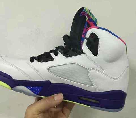 AJ5新鲜王子最新实物曝光 AJ5新鲜王子怎么打孔