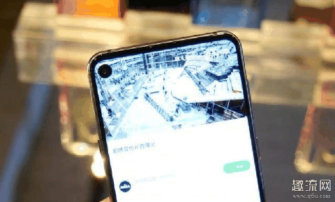 挖空屏幕是什么意思 手机挖空屏显示问题