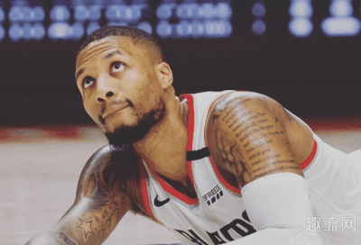 配色名恰好就是潮牌汇潮牌网 “Play Off”（季后赛）（Dame 6 全新季后赛配色实物赏析 利拉德6偏码吗 利拉德6适合压马路吗）